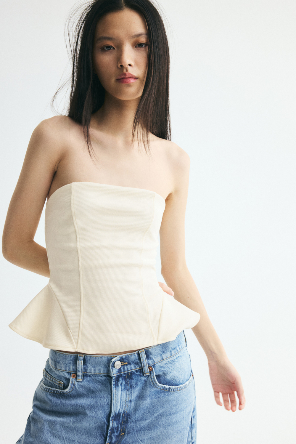 Топ-бандо с баской — Кремовый - H&M
