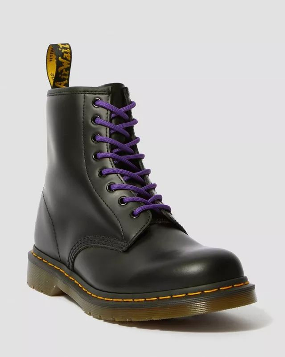 Шнурки DR. MARTENS фиолетовые круглые 140 см на 8-10 петель (Из Финляндии)