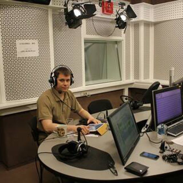 РАДИОСТАНЦИЯ "СТОЛИЦА ФМ", ПРОГРАММА «ДРУГИМИ СЛОВАМИ». ИНТЕРВЬЮ С ИВАНОМ ЛОБАНОВЫМ-ВЕДУЩИМ СПЕЦИАЛИСТОМ ПРОЕКТА ALLMULTICAM. "Чтобы выглядеть как «вежливые люди» - и не только выглядеть."