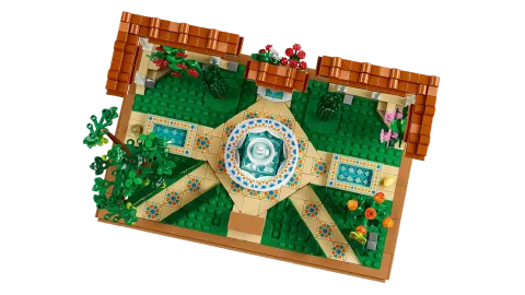 Конструктор LEGO Icons 10359 Сад с фонтаном