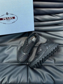 Кроссовки Prada