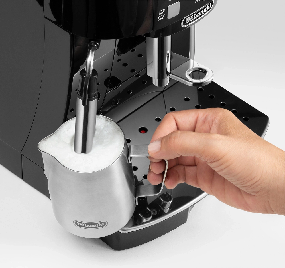 Кофемашина Delonghi Magnifica ECAM22.110.B 1450Вт черный
