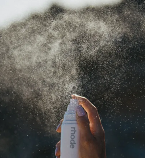 Мист для сияния кожи Rhode Glazing Mist