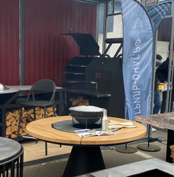 Дровяной гриль-стол Elbrus Grill Тибет 1000 (диаметр стола 1620 мм)