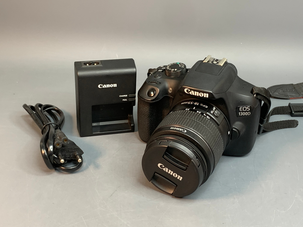 Canon 1300D kit 18-55mm III 29.200 Кадров