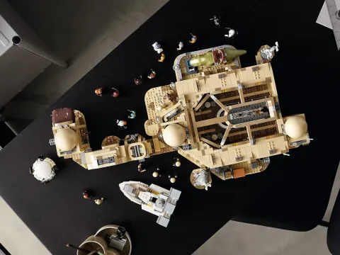 Конструктор LEGO Star Wars 75290 Кантина Мос-Эйсли