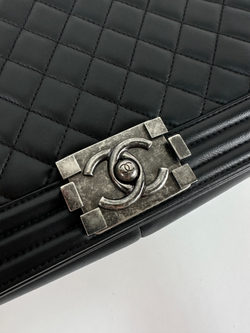 Сумка Chanel Boy medium