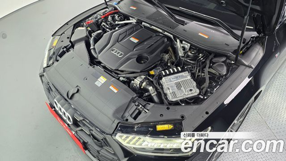 Audi A7 55 TFSI Quattro Premium — 2025