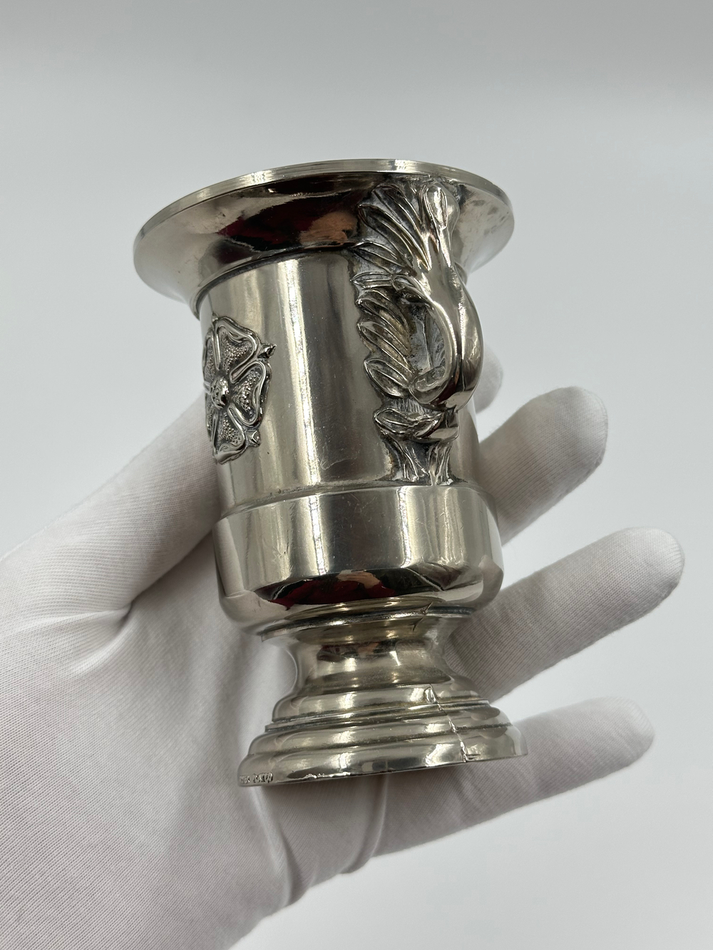 Ваза посеребренная Grenadier