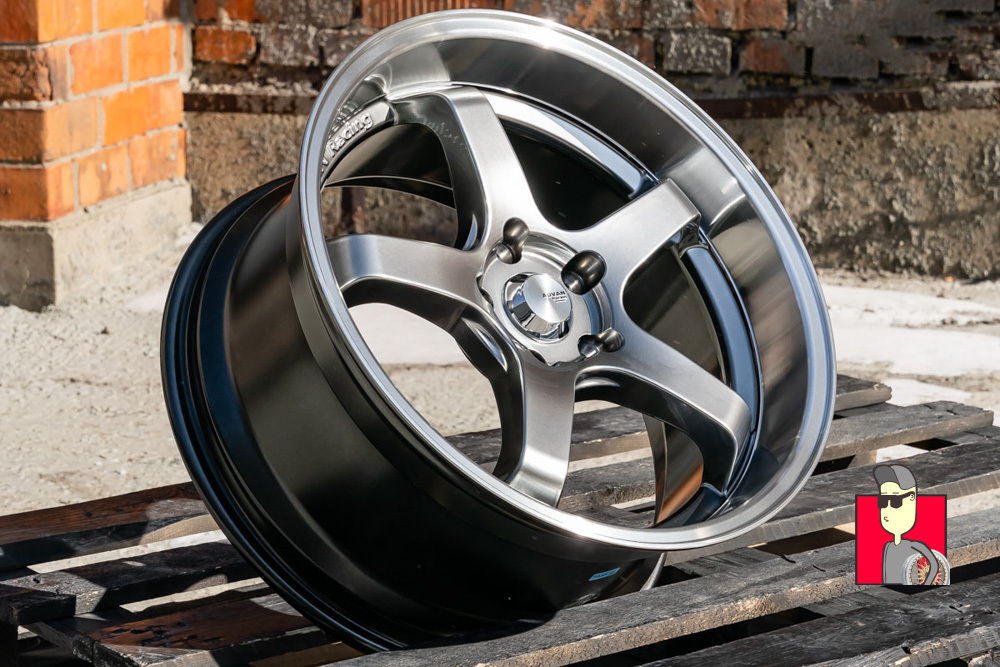 Комплект дисков Advan GT 18x9 et35 5x114.3