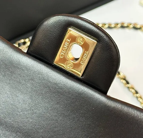 Стеганая сумка Chanel classic flap с ручкой, черный