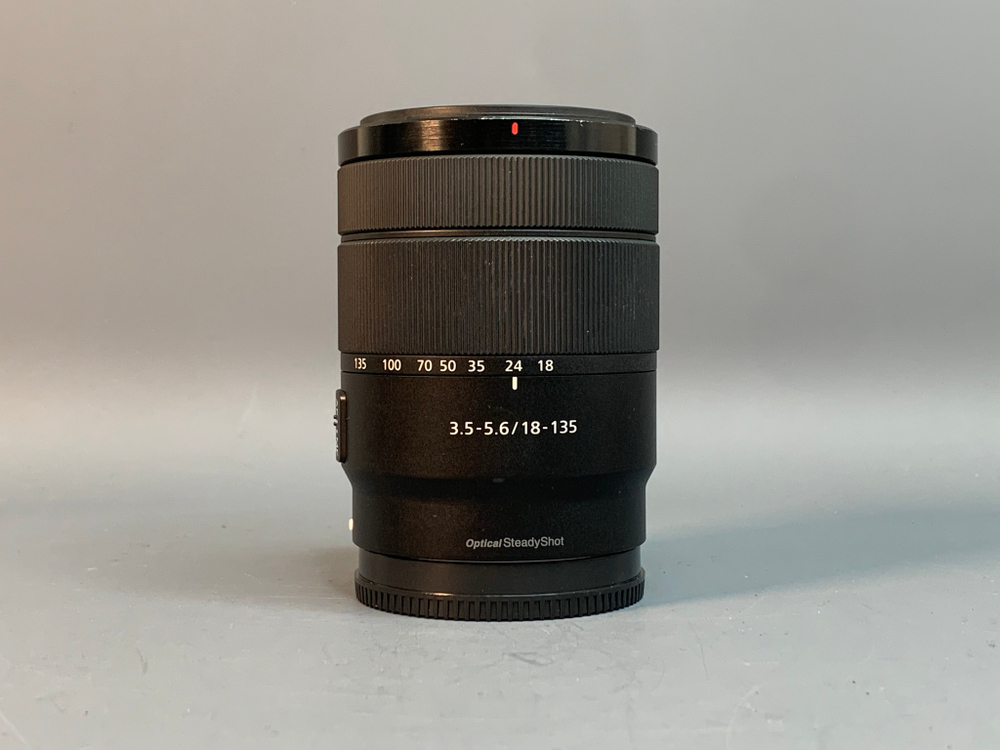 Sony E 18-135mm F3.5-5.6 OSS