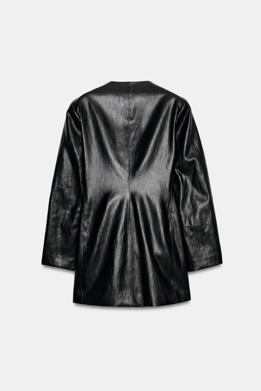 ПЛАТЬЕ ИЗ ИСКУССТВЕННОЙ КОЖИ С ЗОЛОТИСТОЙ ДЕТАЛЬЮ — ZARA