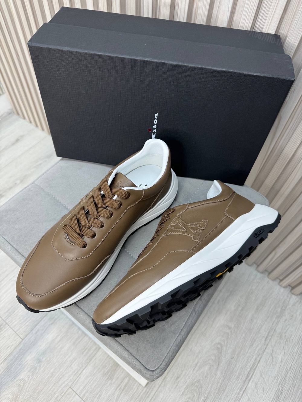 Кроссовки Kiton