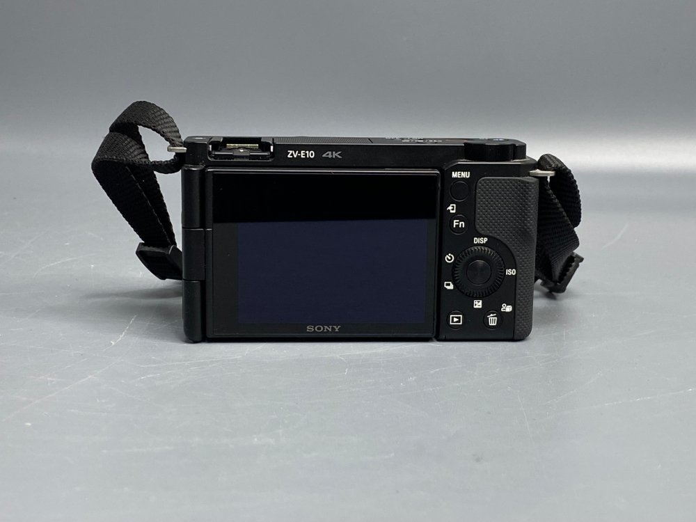 Sony ZV-E10 kit PZ 16-50mm 3.5-5.6 OSS 381 Кадр