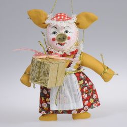 Ёлочная игрушка Свинка с подарком