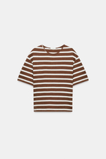 ФУТБОЛКА В ПОЛОСКУ С КОРОТКИМИ РУКАВАМИ — ZARA