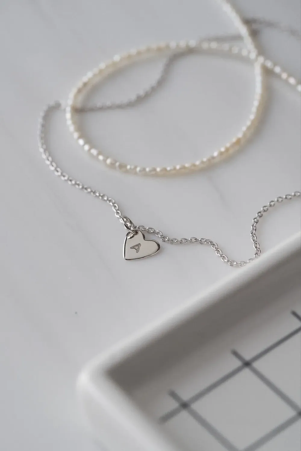 Подвеска В сердце буква / Love