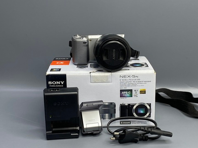 Sony NEX-5N + 18-55mm