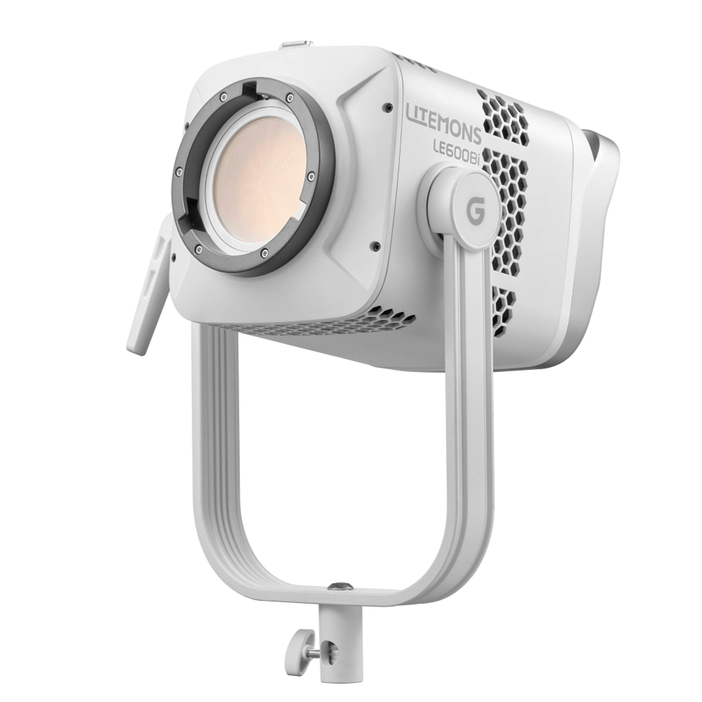 Осветитель Godox Litemons LE600Bi, 2800-6500К, 610 Вт, Bowens