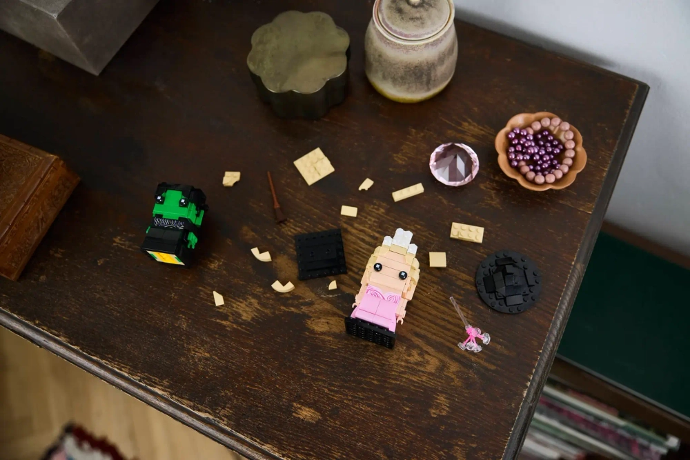 Конструктор LEGO Wicked 40794 Фигурки Эльфабы и Глинды