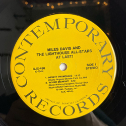 Винтажная виниловая пластинка LP Miles Davis And The Lighthouse All Stars At Last (USA 1990)