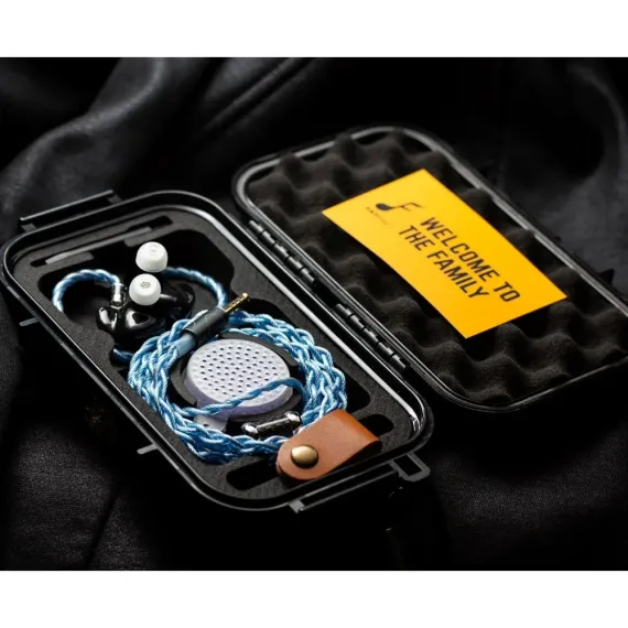 FATfreq Maestro SE Universal Blue
