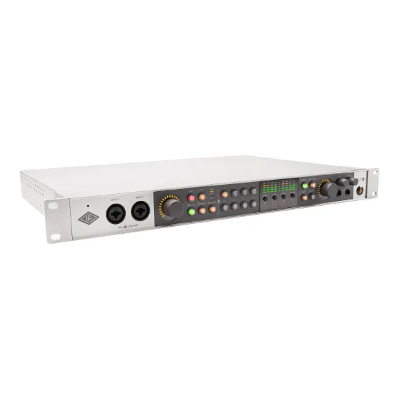 Universal Audio Volt 876 Silver