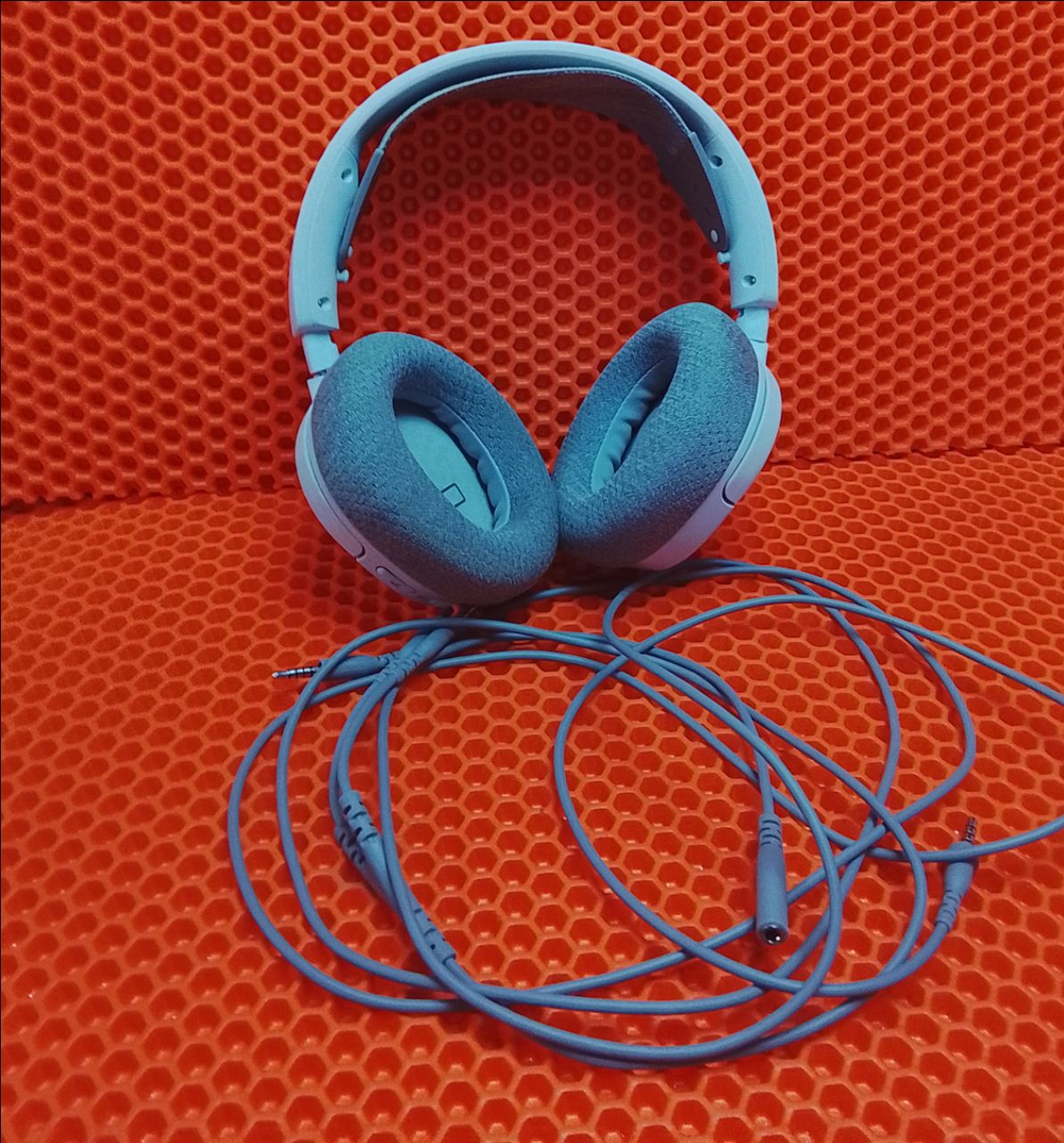 Проводные наушники SteelSeries Arctis Nova 1