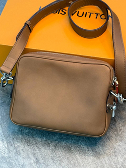 Сумка через плечо Louis Vuitton Nil