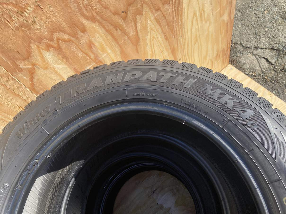 Шины ToyoTranpath MK4 215/60 R16 4шт.