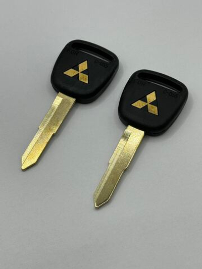 Автомобильный ключ MITSUBISHI MIT15 пл. лого. зол 14506