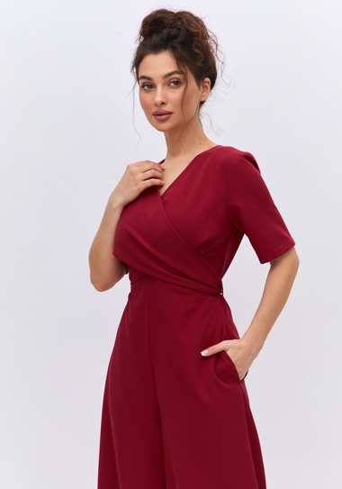 Платья