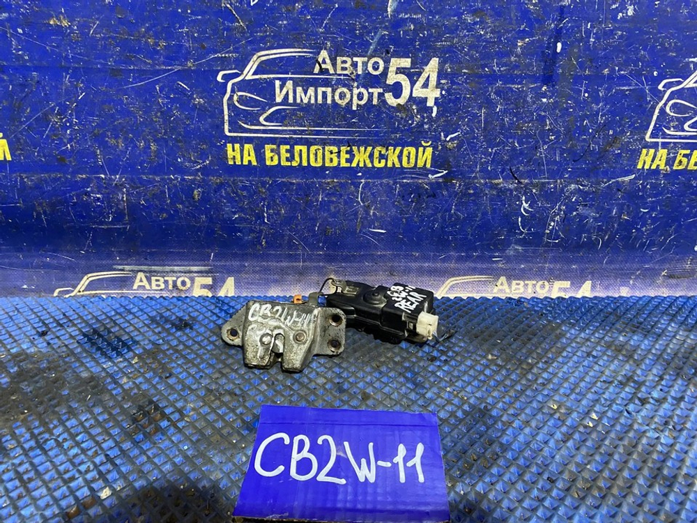 Замок багажника MITSUBISHI LIBERO 2001