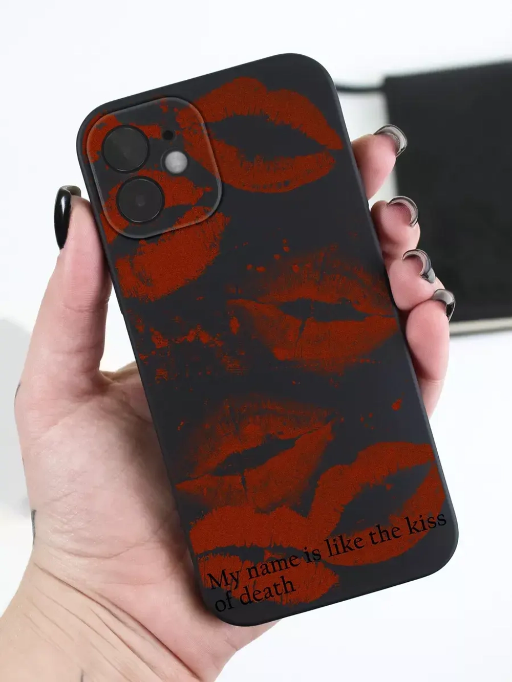 Чехол на iPhone 12 с принтом