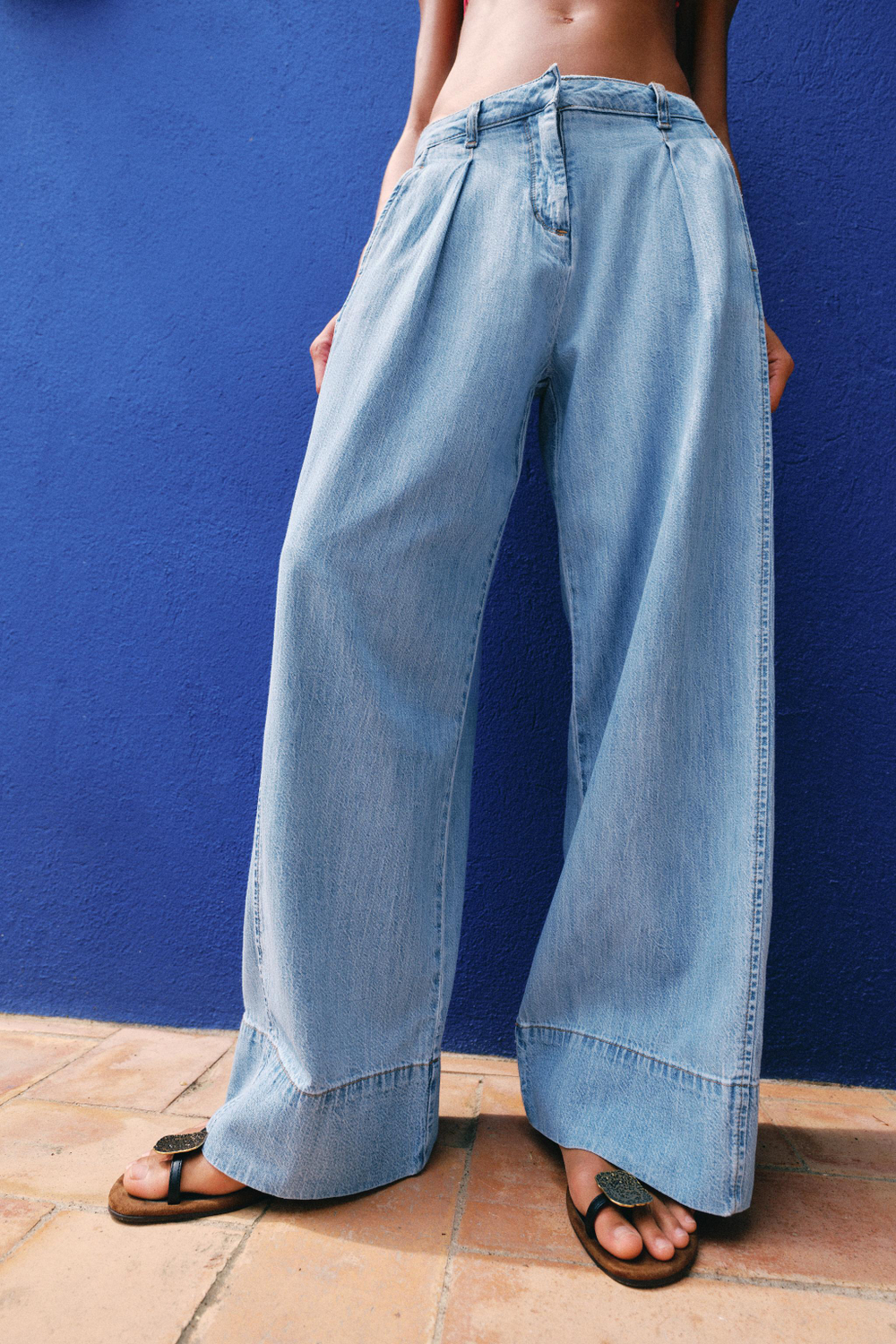 ДЖИНСЫ Z1975 WIDE LEG С ВЫСОКОЙ ПОСАДКОЙ И ЗАЩИПАМИ — ZARA