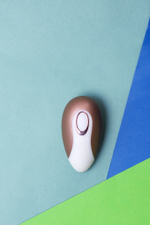 Вакуум-волновой бесконтактный стимулятор клитора Satisfyer Pro Deluxe