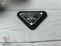 Нашивка КОЖА/МЕТАЛЛ fashion черная