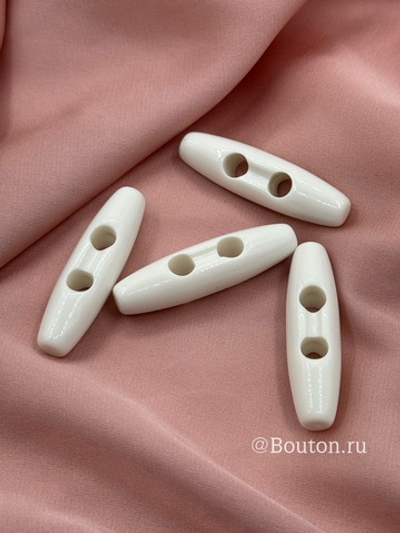 Пуговицы клеванты белые (молочные)