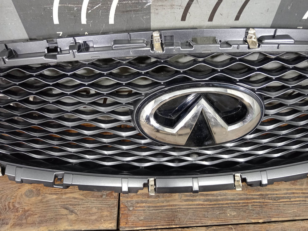 Решетка радиатора Infiniti QX50 2 17-нв Б/У Оригинал 623105NA0A