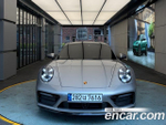 Porsche 911 Carrera — 2024