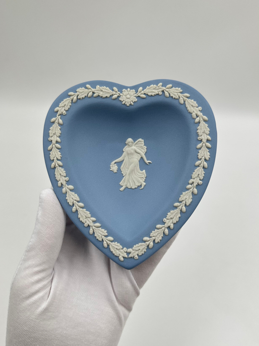 Тарелка декоративная/мелочница «Карточные масти, Черви» Wedgwood