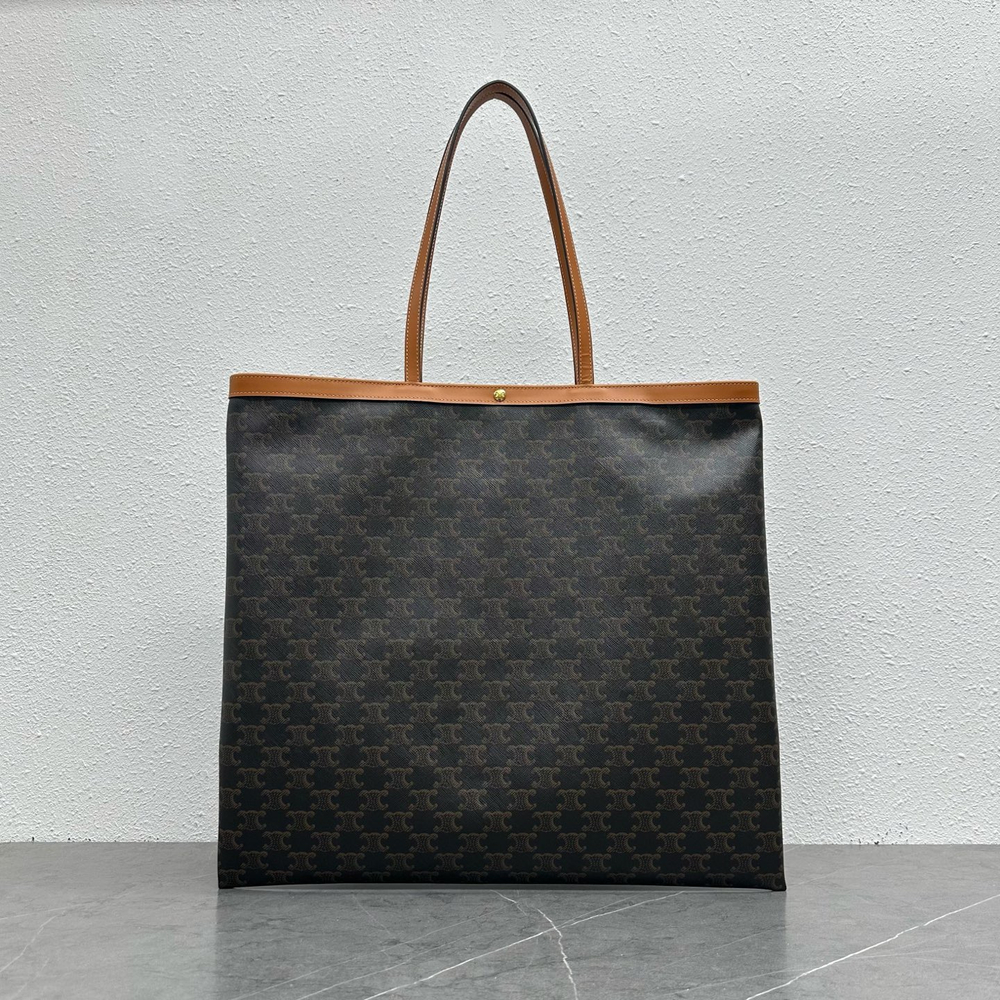 Big Flat Shopper in Triomphe