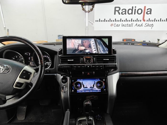Магнитола для Toyota Land Cruiser 200 2007-2015 (климат на ШГУ) - RDL-LC200H-07-15-105 монитор 12.3" на Android 13, Быстрая, CarPlay, 4G SIM-слот