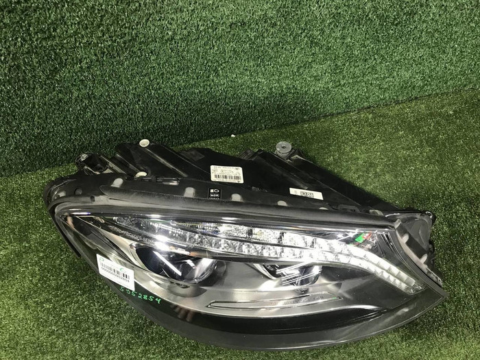 Фара правая Mercedes S W222 (2013-2017) LED