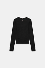 ФУТБОЛКА В РУБЧИК НА КНОПКАХ — ZARA