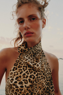 ZARA АТЛАСНЫЙ ТОП С ГОРЛОВИНОЙ ХАЛТЕР, ЛЕОПАРДОВЫЙ