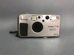 Yashica T5D