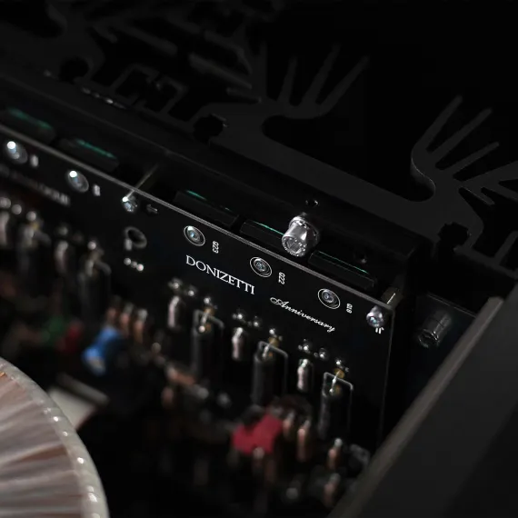 Audio Analogue Donizetti Anniversary Black
