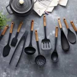 STAUB Лопатка кондитерская 30 см EAN 3272340040986